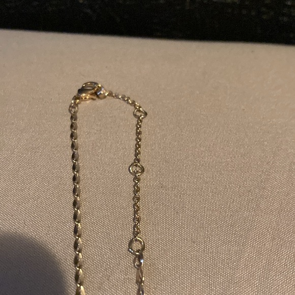 Women’s Necklace Short Chain Small Pendant - Picture 4 of 4